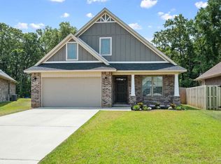 3927 Shady Grove Dr, Pace, FL 32571
