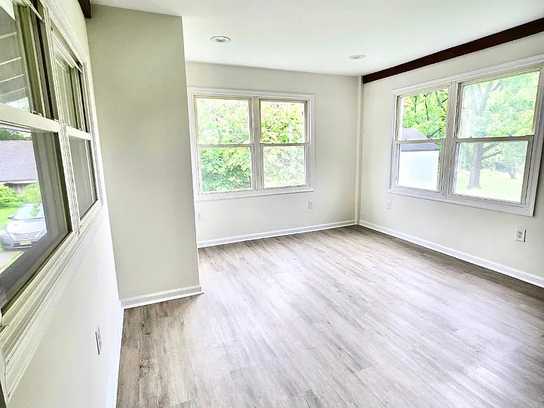 200 Buck Rd — Photo 4