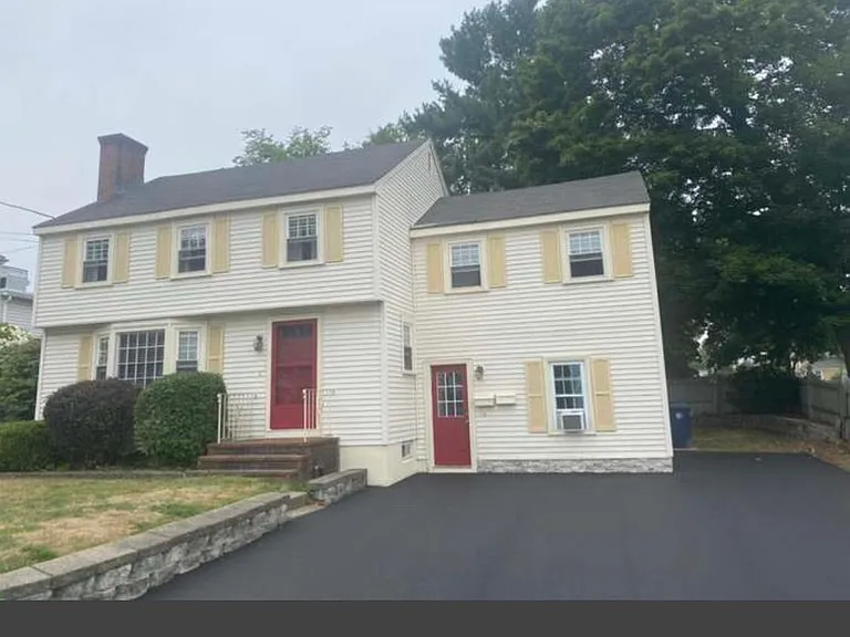 324 Elm St #A — Photo 2