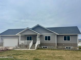 242 Holly Dr, Star Valley Ranch, WY 83127