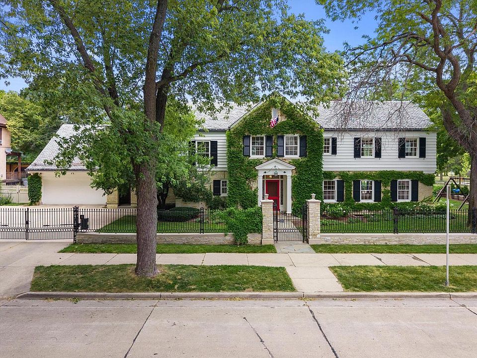 1st image of 2808 N Shepard AVENUE