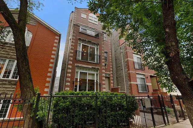 2 bed, 1250 sqft, $2,995 — Photo 4