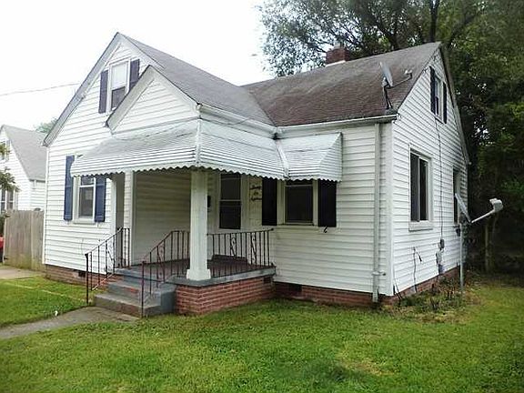 3rd image of 2618 Argonne Ave