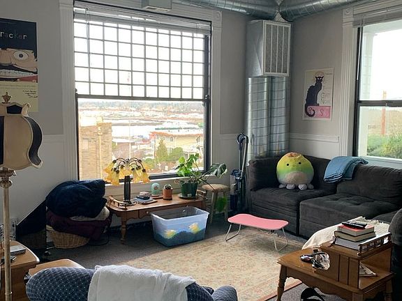 2nd image of 528 N State St APT A