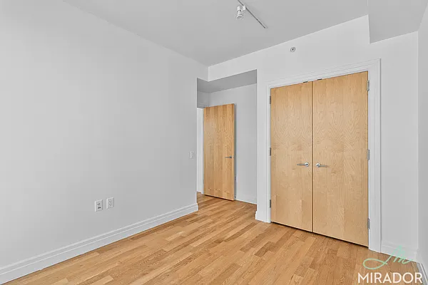 Rented by Mirador Real Estate | media 13