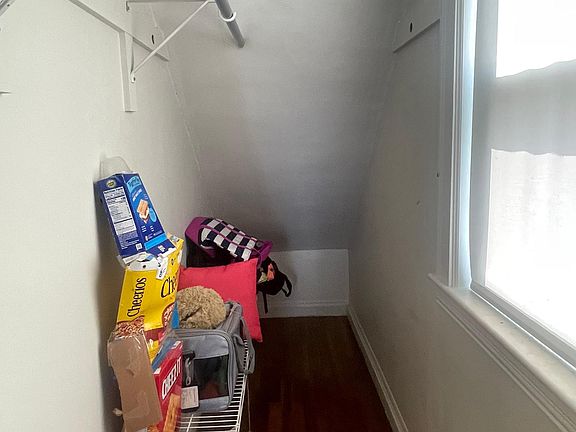 4th image of 135 E Squantum St #1