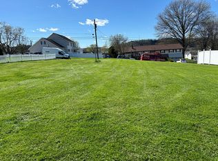 508 Springdale Ave, Star City, WV 26505