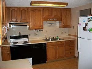 4th image of 1125 Pioneer Dr