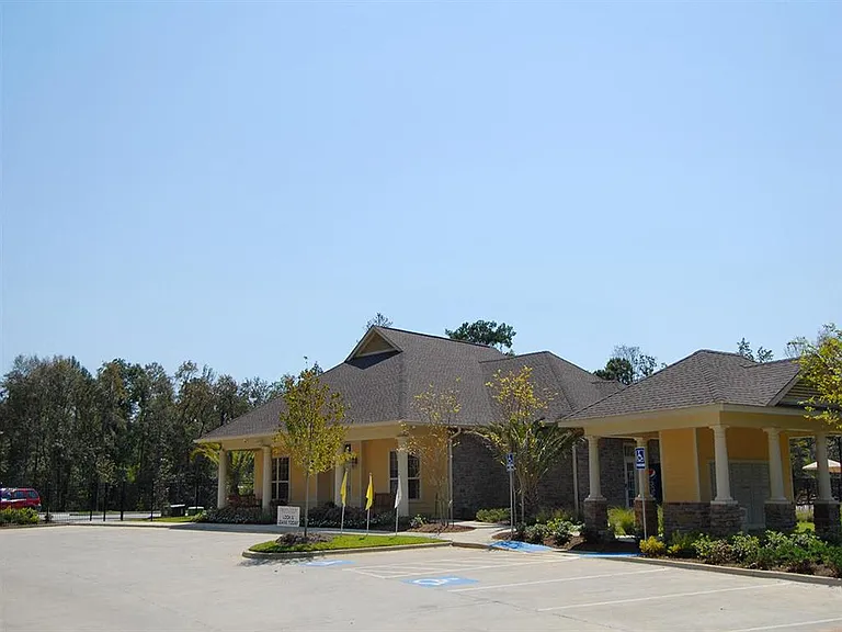 Abita View Apartments — Photo 38
