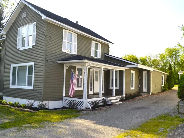 9293 Six Mile Rd, Northville, MI 48168