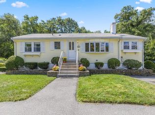 12 Karen Rd, Woburn, MA 01801