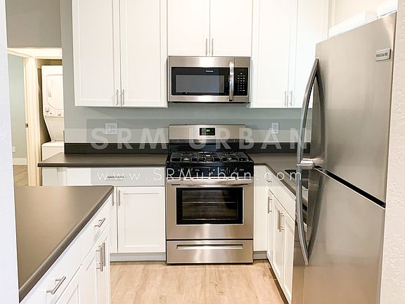 3rd image of 3206 30th St