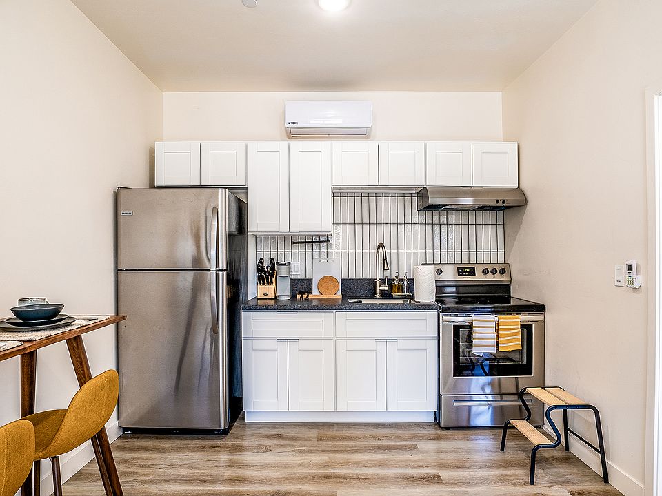 350 27th St. - Kitchen Area