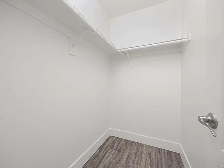 522 Calle Montecito #113 — Photo 4