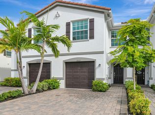 Lakewood Cove, Lake Worth, FL 33467