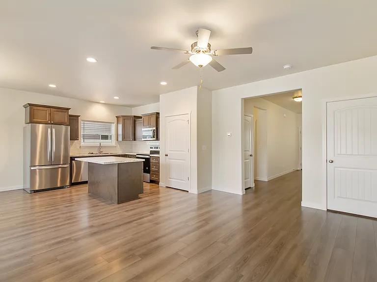1020 Frank Henry Rd — Photo 9