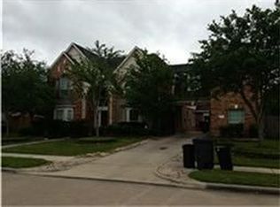 1411 Cabot Lakes Dr, League City, TX 77573