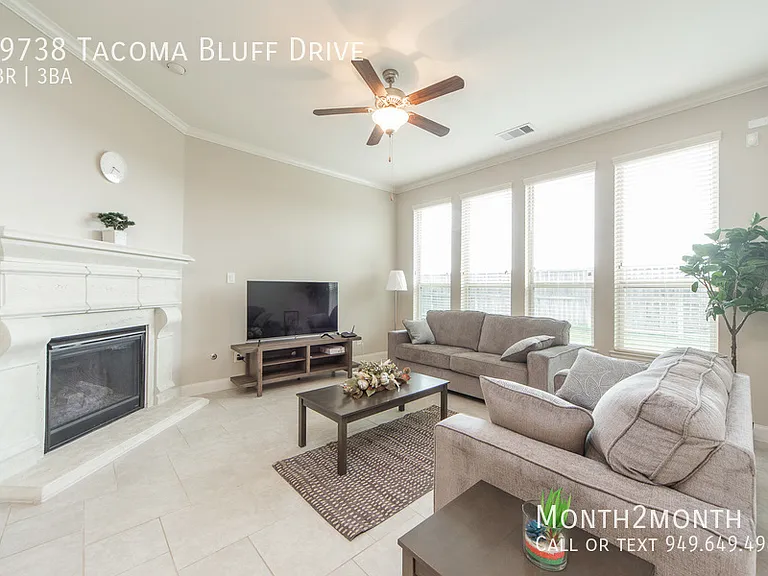 19738 Tacoma Bluff Dr — Photo 2