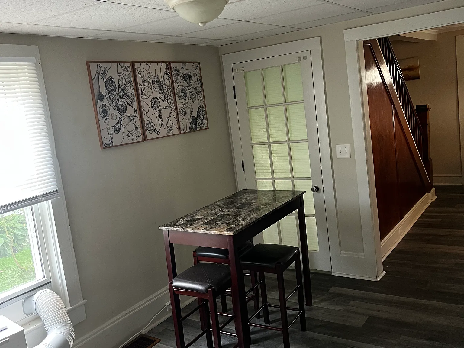 214 Hugh St — Photo 4