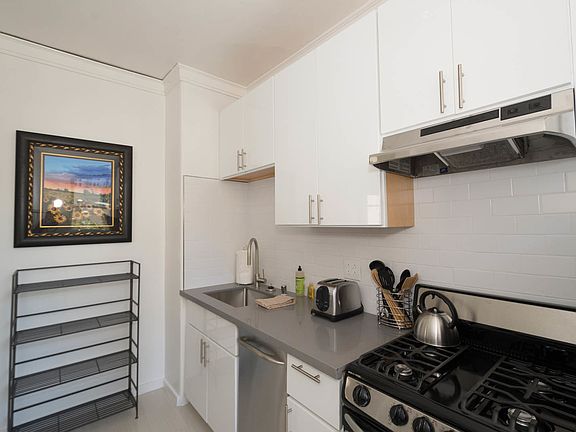 4th image of 755 Bush St #205