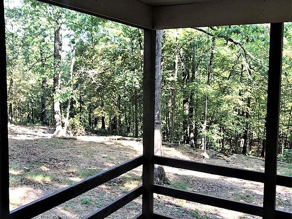 5th image of 123 Jenny Ln