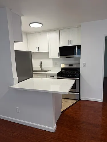210 S Coronado St #8 Photo 1