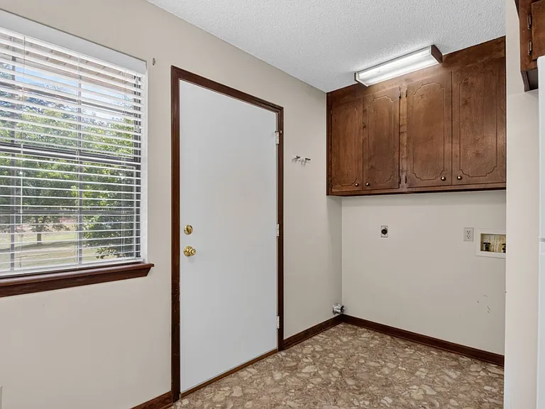 207 Turner Ave — Photo 35