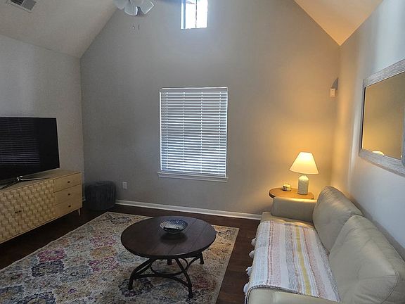 5th image of 3602 Cedar Flats Ln