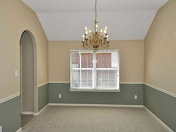 Bright dining room directly off kitchen!