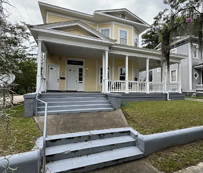 904 E Duffy St #A — Photo 1