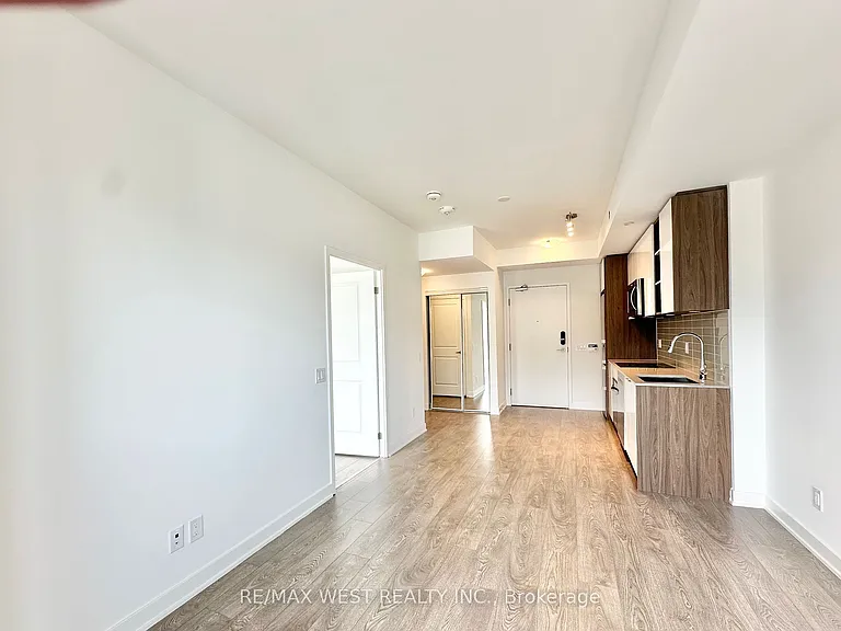 543 Richmond St W #808 — Photo 4