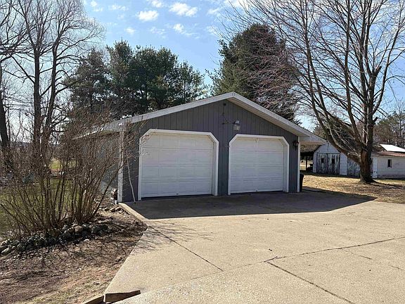 3rd image of 16501 Gary Rd