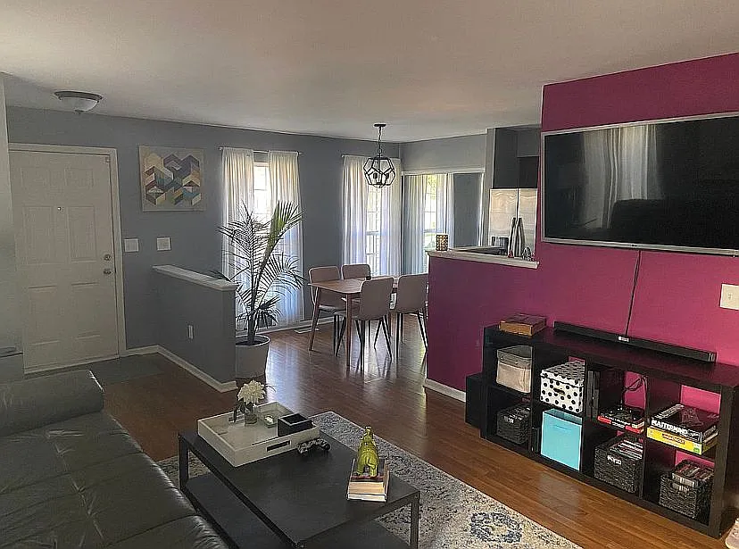 22112 W Marshall Dr photo 1