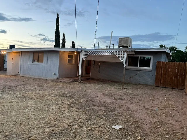 5116 Raymond Telles Dr — Photo 24