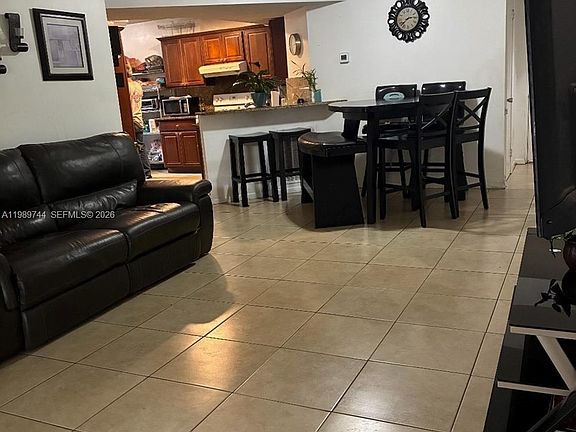 4th image of 8761 Wiles Rd APT 206
