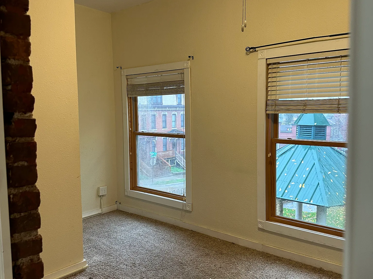 514 Loras Blvd — Photo 4