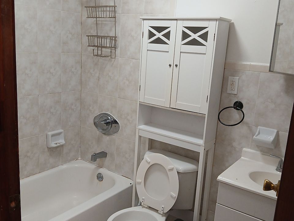 2nd image of 689 E 219th St #2
