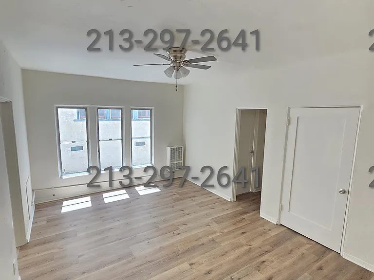 118 S Lake St #3 — Photo 4