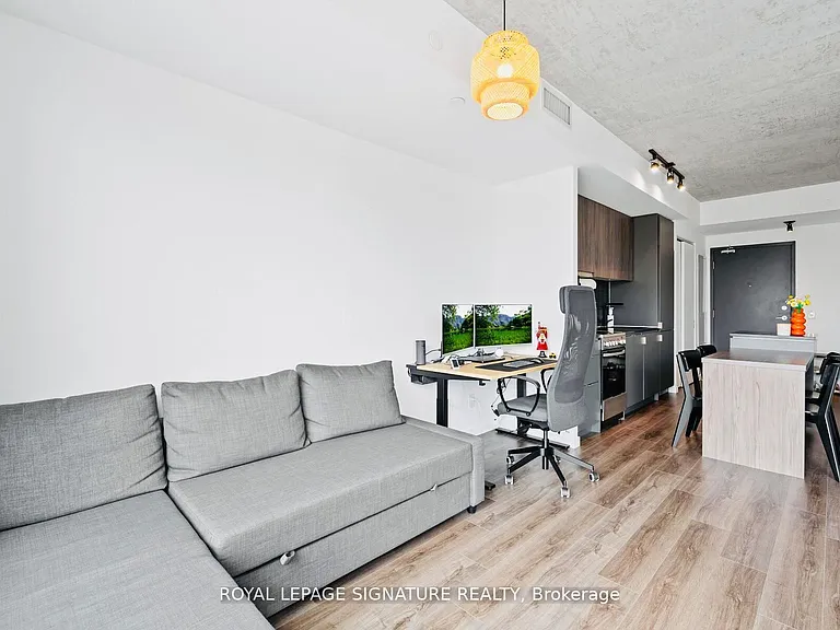 7 Smith Cres #411 — Photo 7