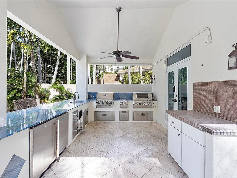 411 Poinciana Dr — Photo 41