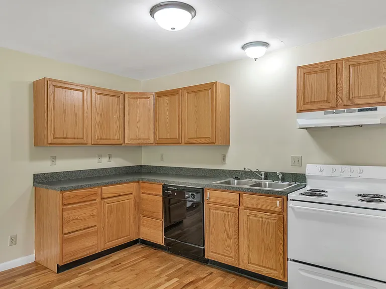 1410 Old Canton Ln — Photo 10