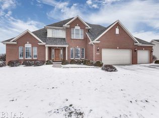 3502 Matthew Dr, Bloomington, IL