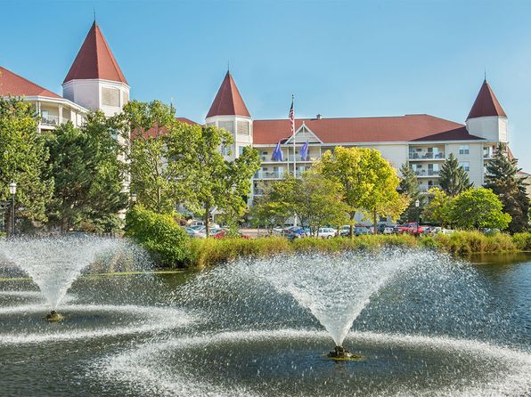 Rivers Edge Apartments | 100 Corrina Blvd, Waukesha, WI