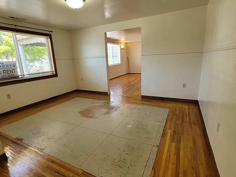 482 Harrison St — Photo 9