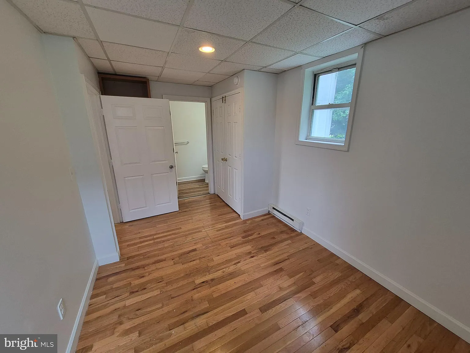 5 bed, $2,250 — Photo 2