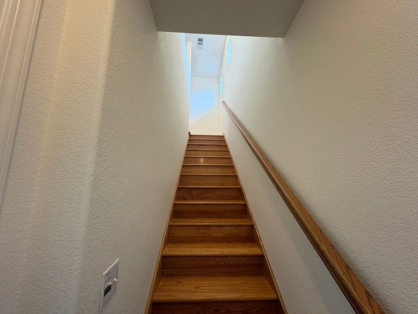 2 Bed 1 Bath Apartment — Photo 2