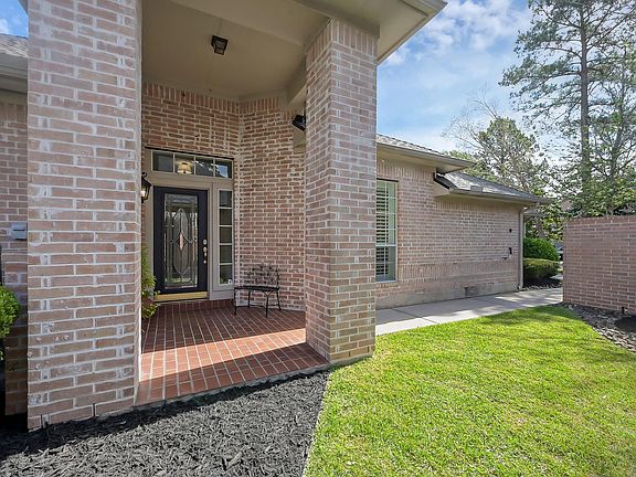 4th image of 15 Rockledge Dr