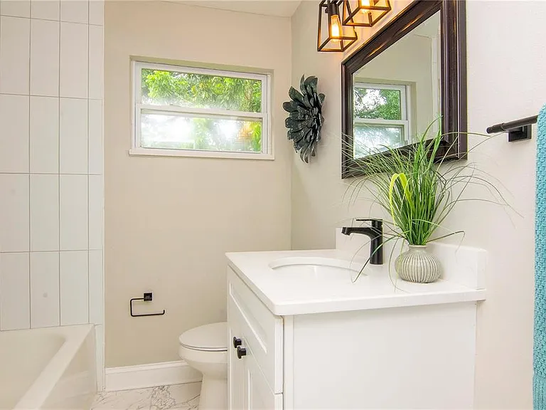 3708 W Tyson Ave — Photo 24