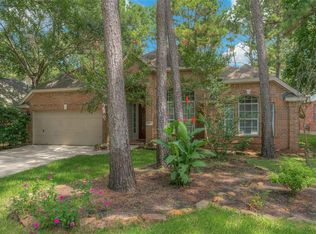 10 Stockbridge Landing Dr, Spring, TX 77382