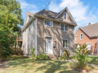 2225 Parmele St #1, Rockford, IL 61104